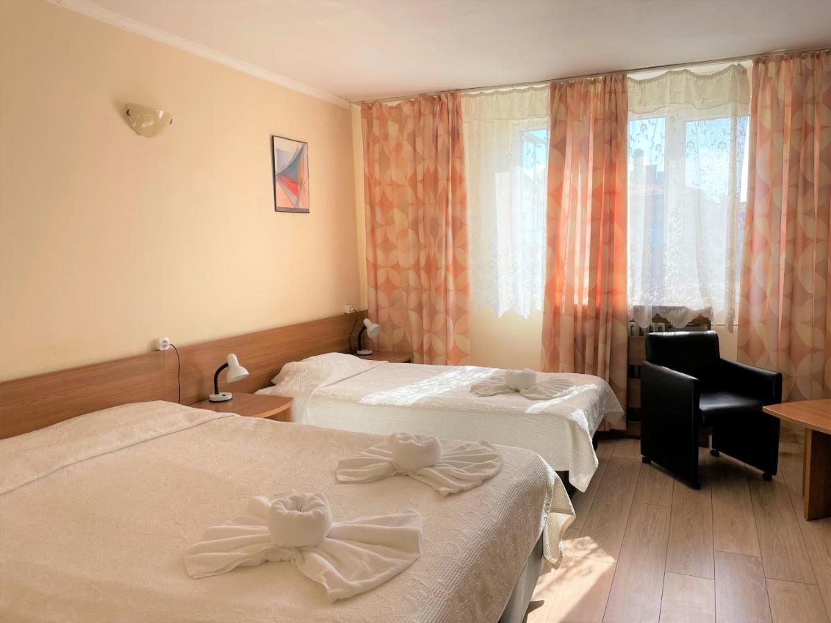 Family Hotel Central Burgas Exterior photo