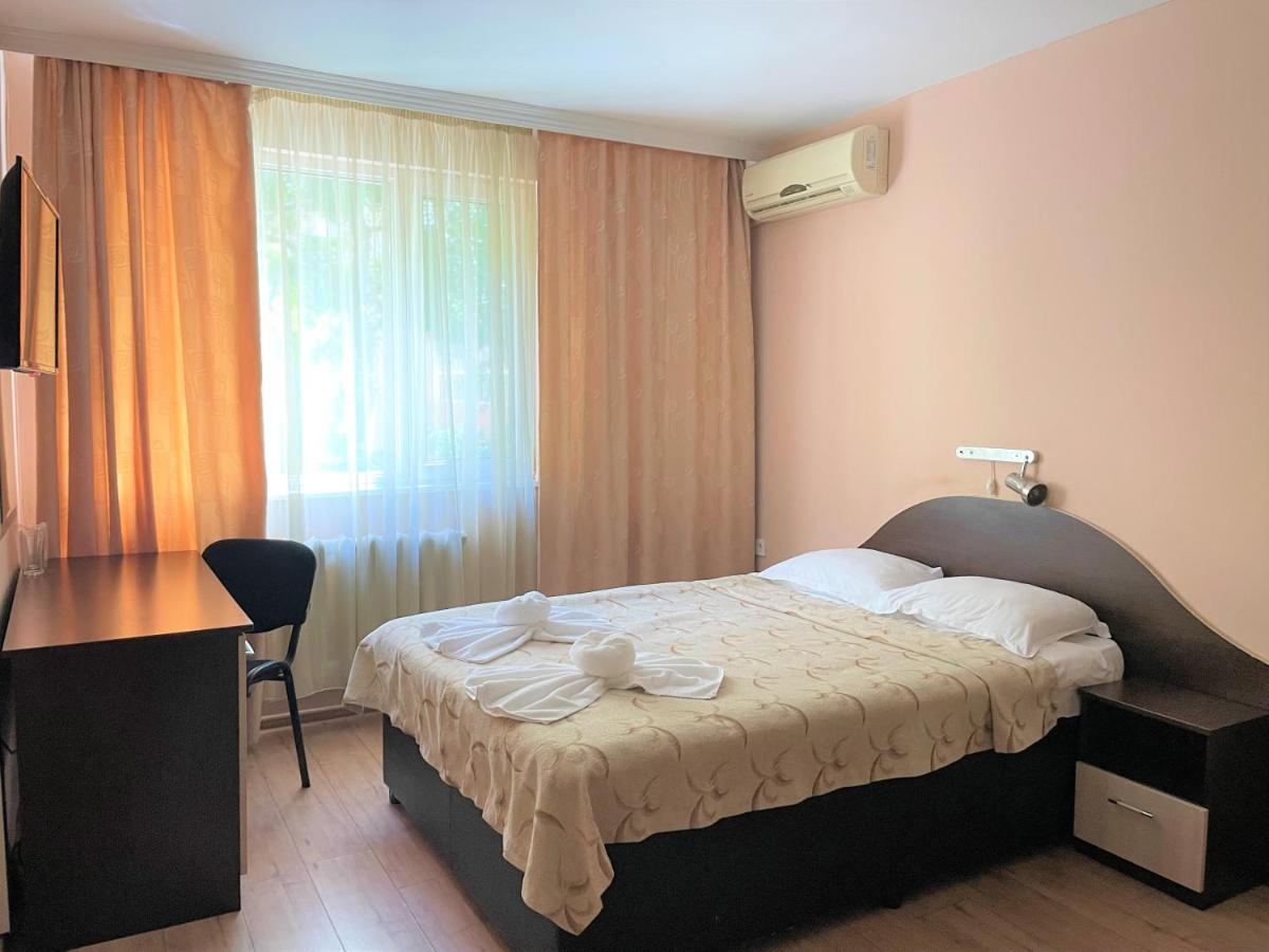 Family Hotel Central Burgas Exterior photo